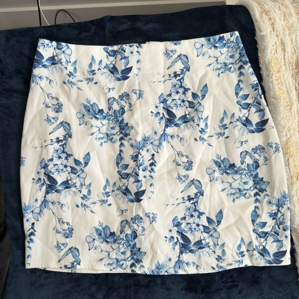 Pretty Little Thing Mini Skirt